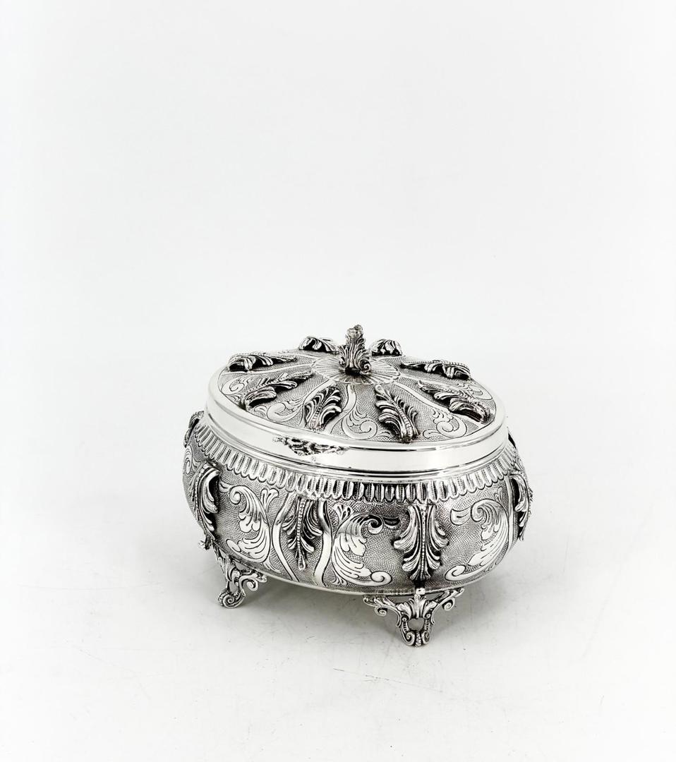 Esrog Box (without gold insight)
