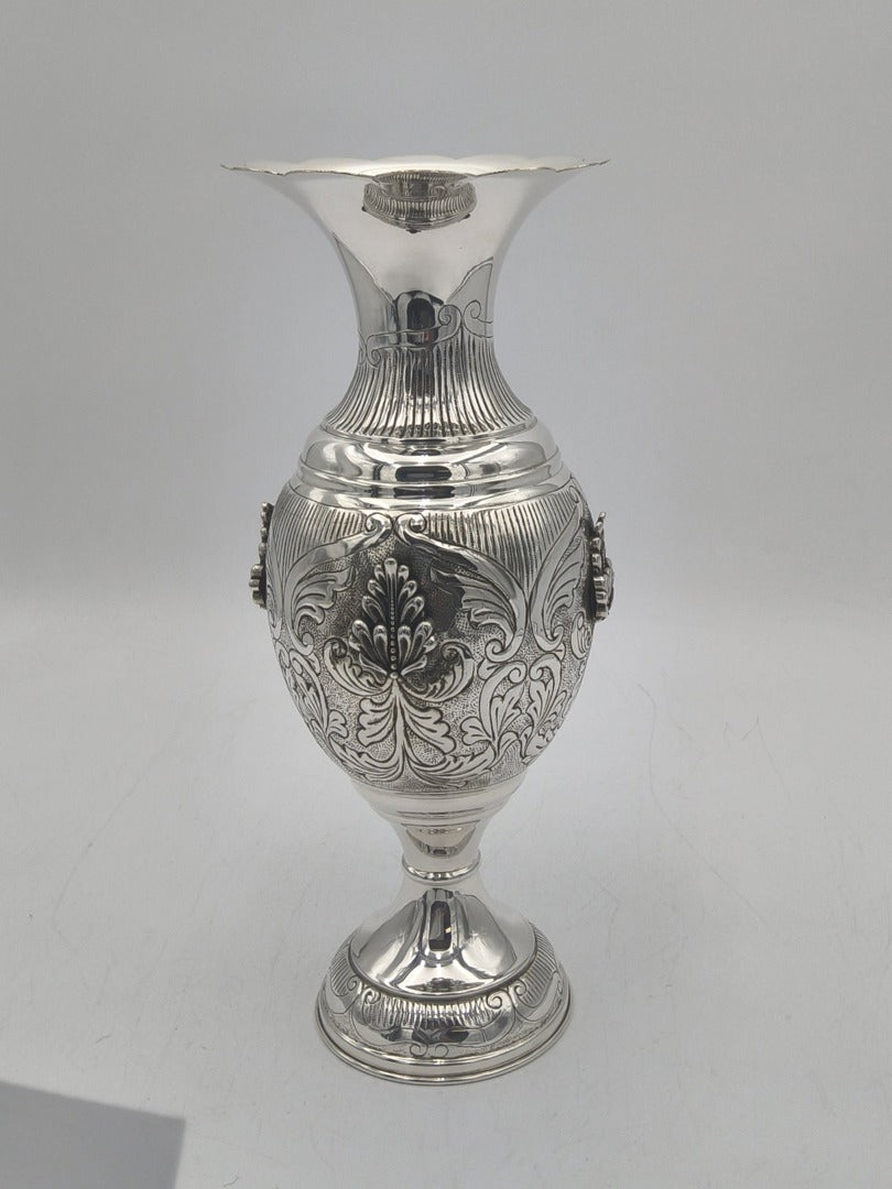 FLOWER VASE