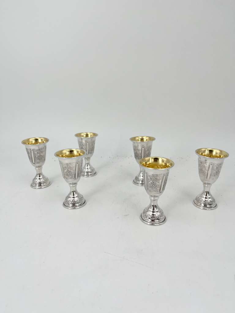 Liquor set (cups only)