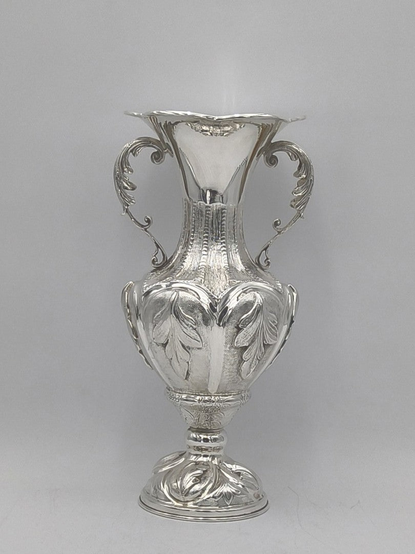 Flower Vase With Hentel