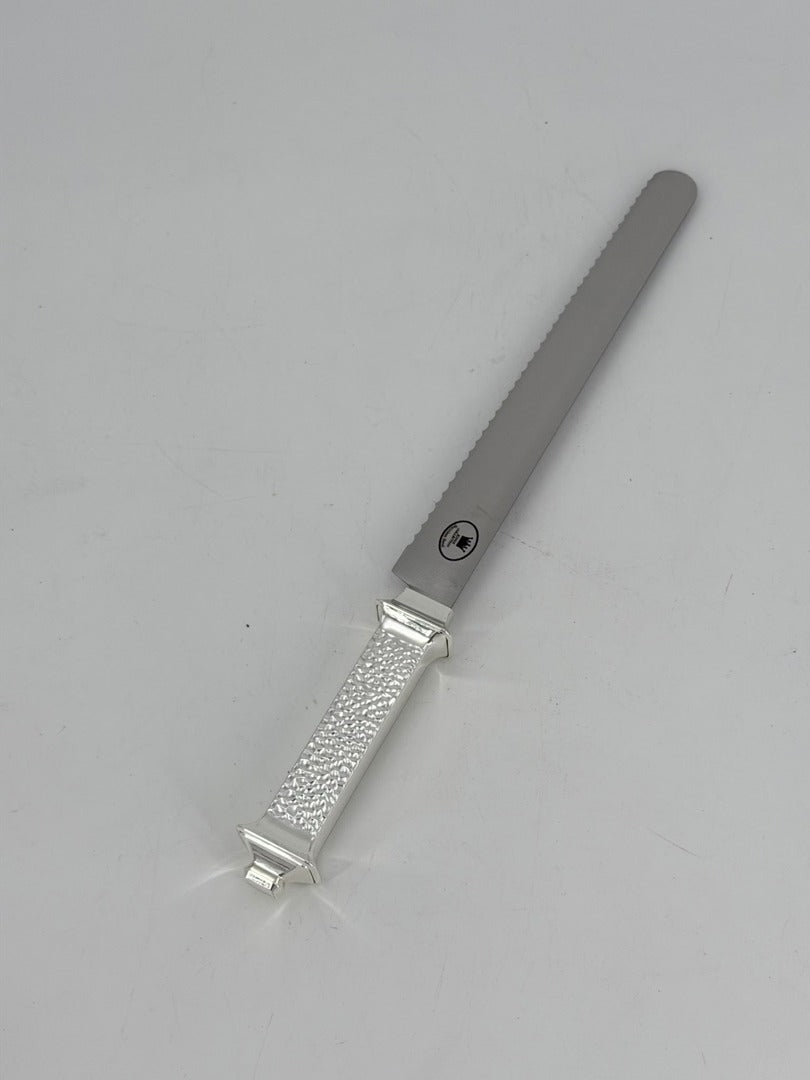 Knife Serrated