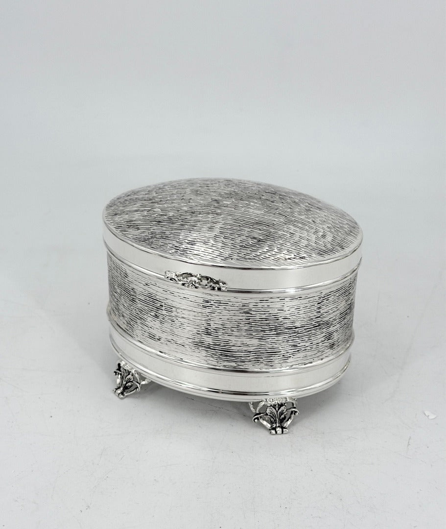 Esrog Box Lines