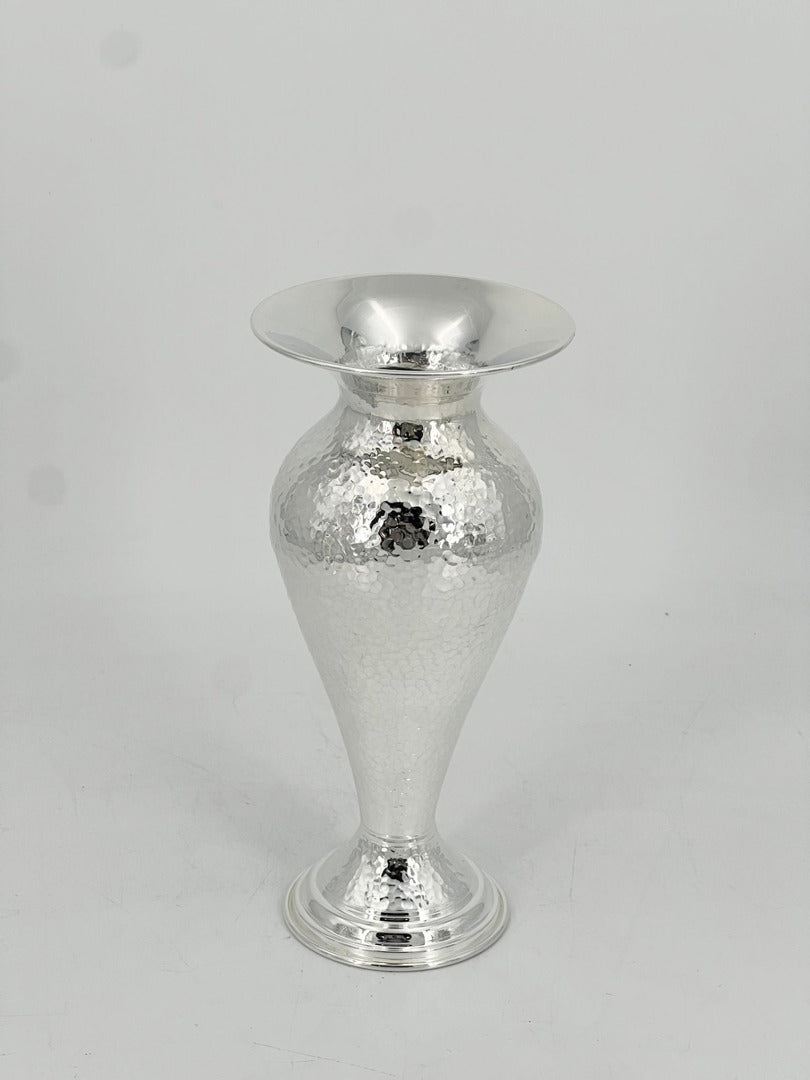 vase hammered small