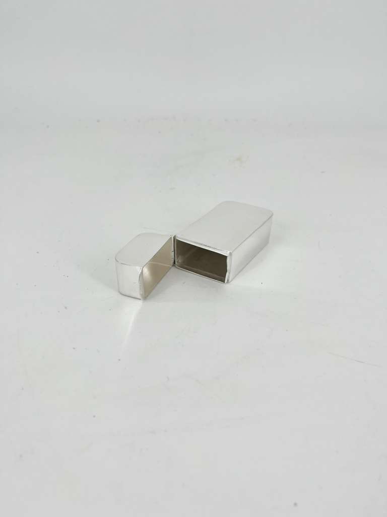 CIGARETTE HOLDER