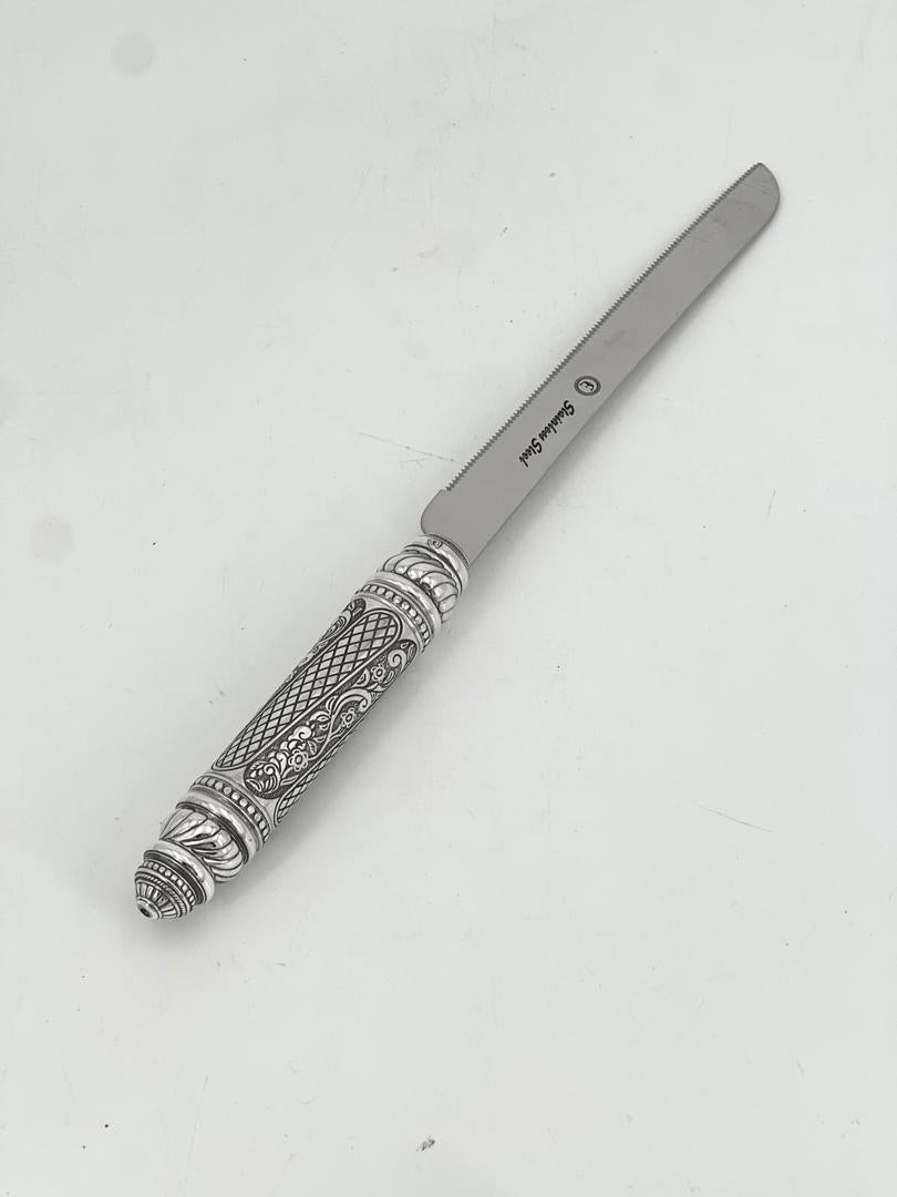 Knife Serrated