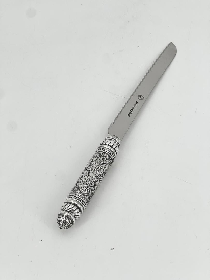 Knife Serrated