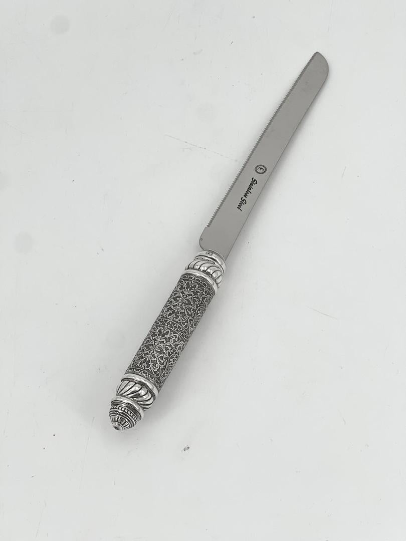 Knife Serrated