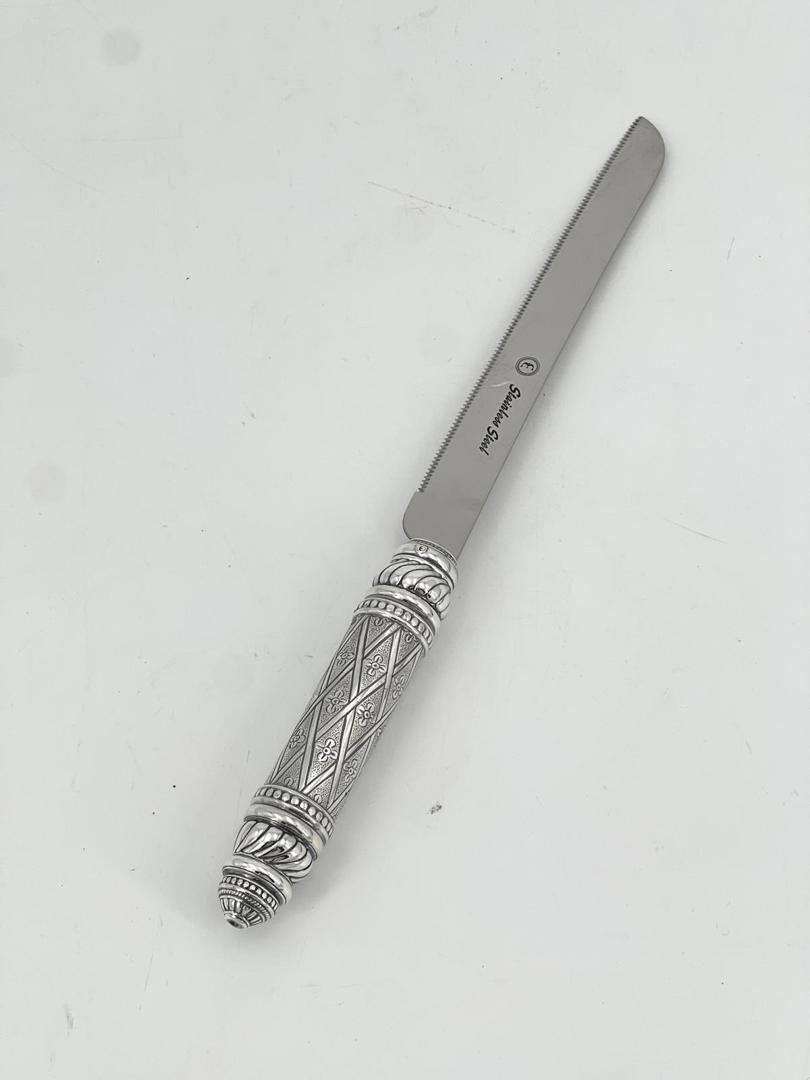 Knife Serrated