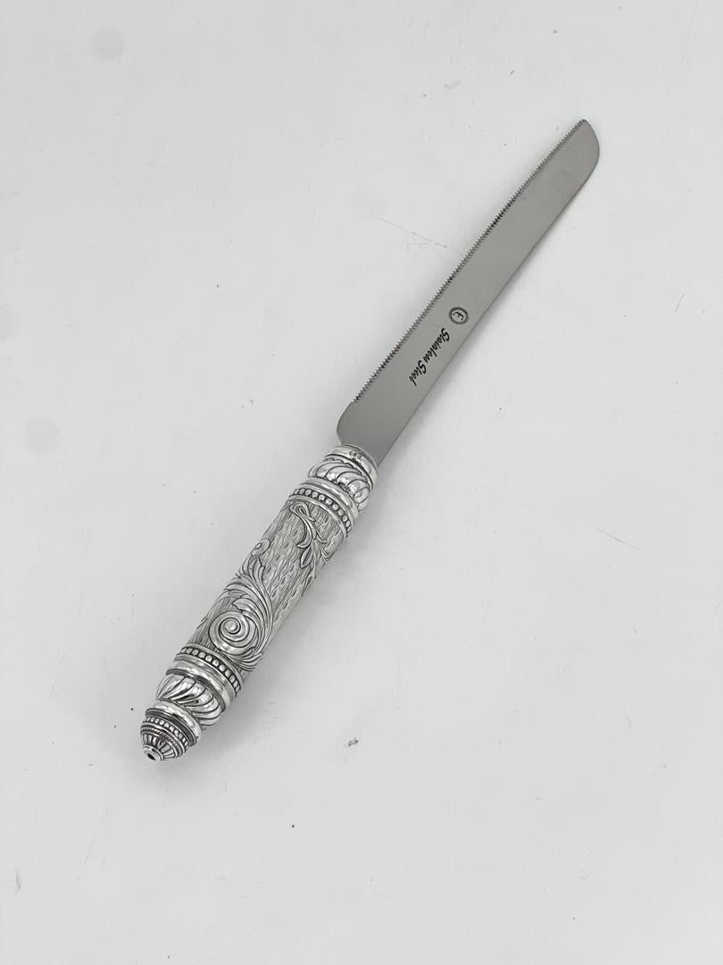 Knife Serrated