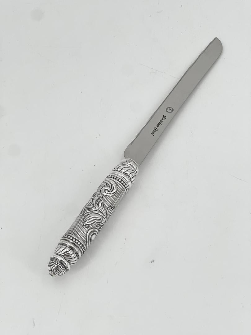 Knife Serrated