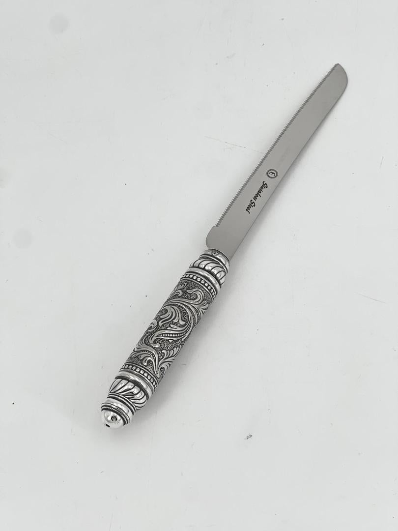 Knife Serrated