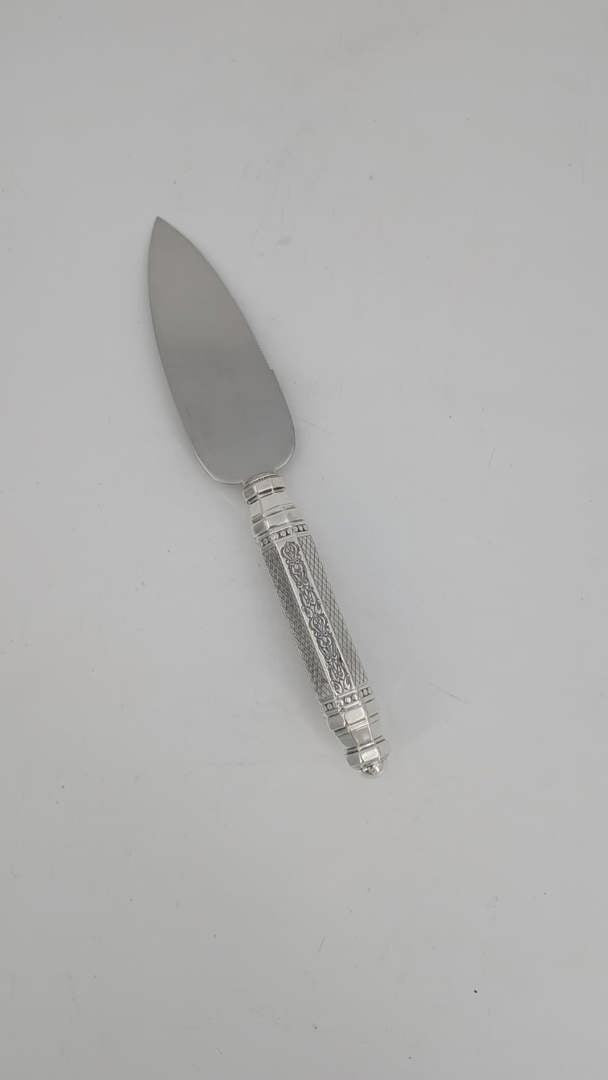 Cake Knife