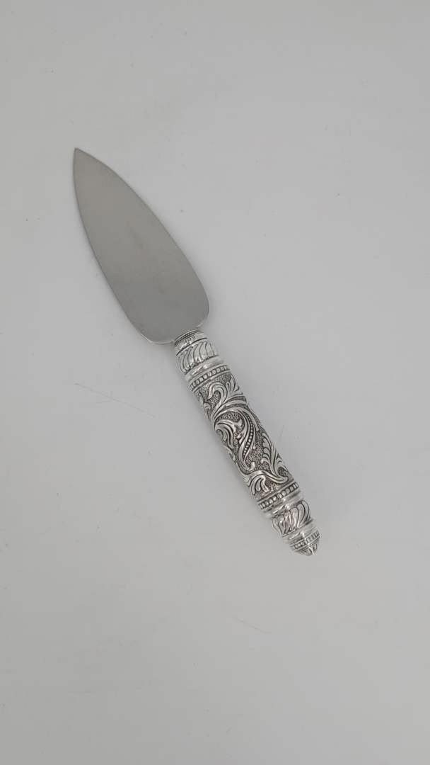 Cake Knife