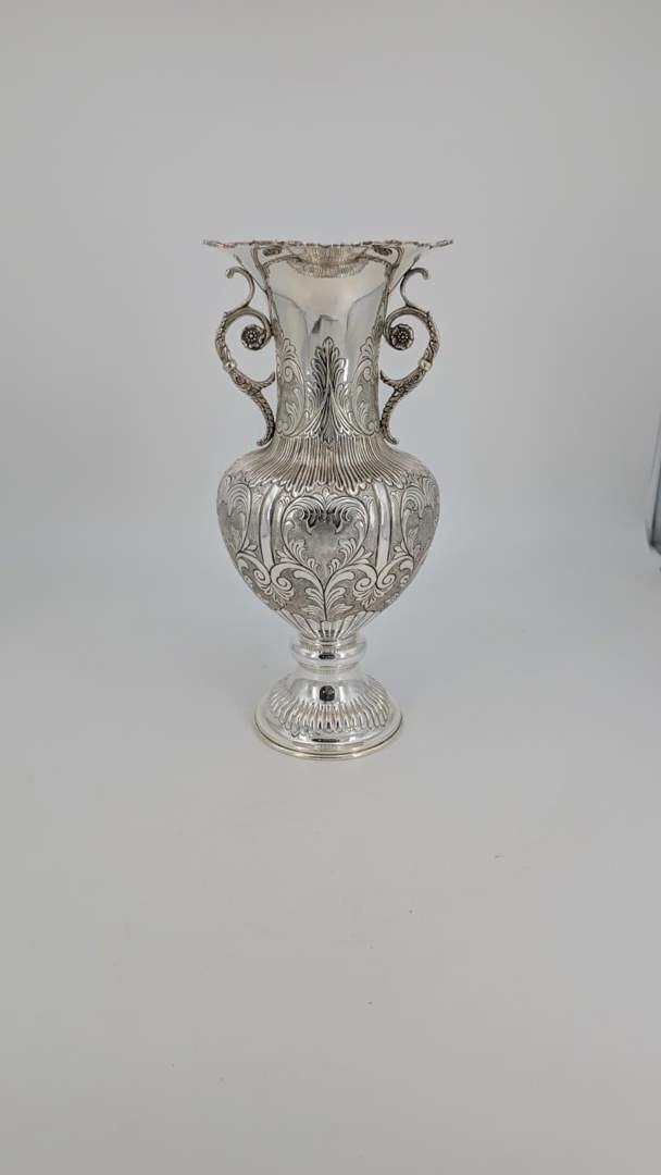 FLOWER VASE